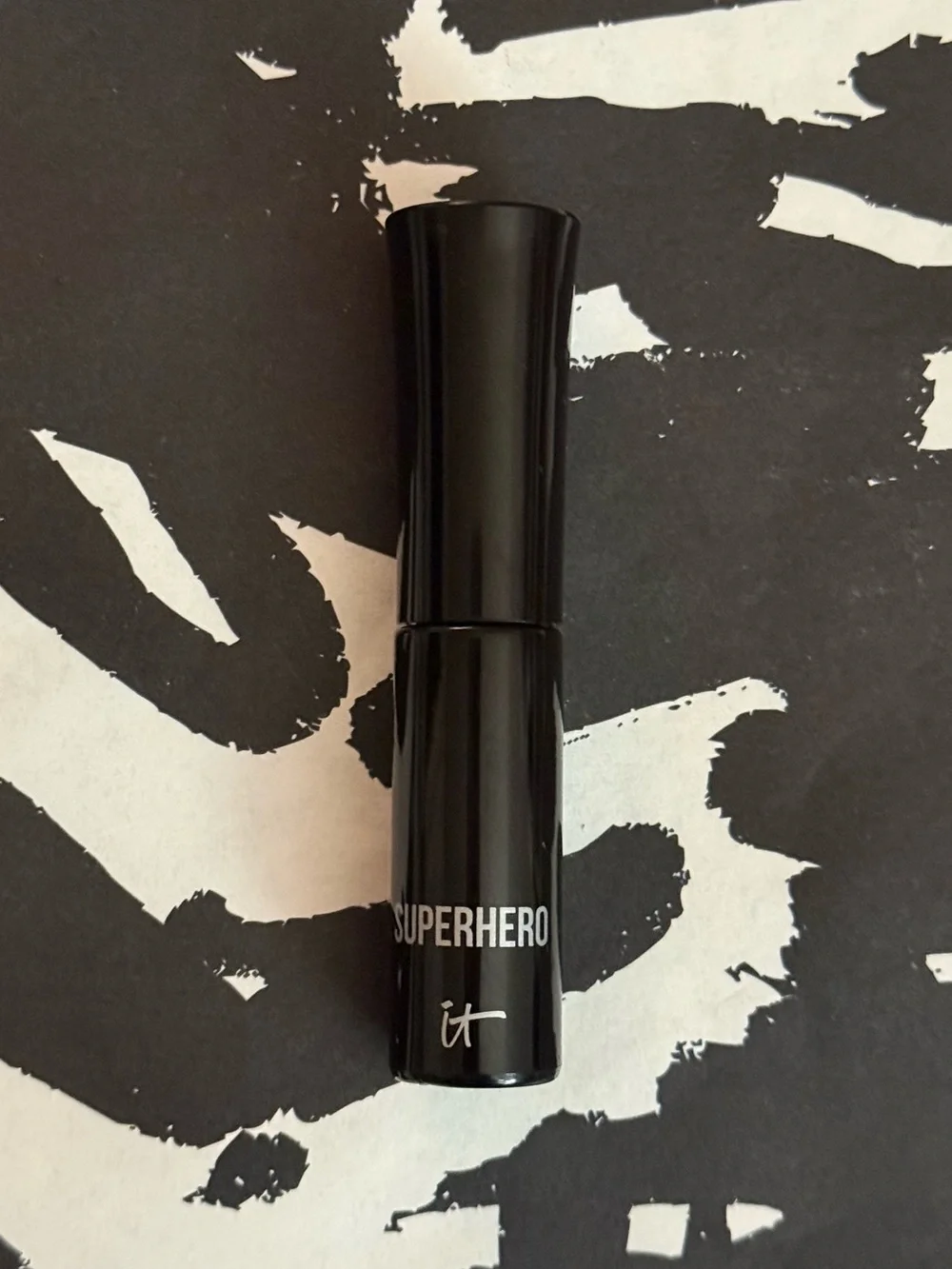 it Cosmetics Mini Superhero Volumizing Mascara Duo in Regular and Waterproof